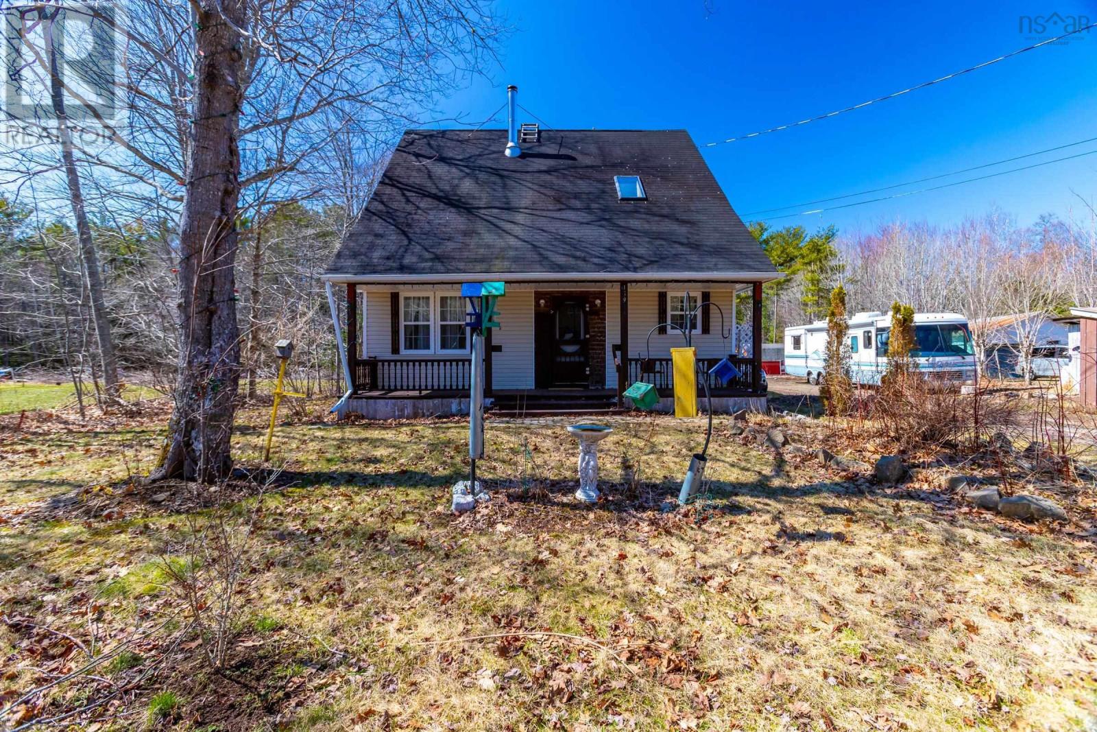 Property 2 of 46 of 139 Ruggles Road