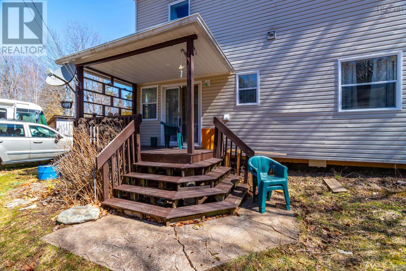 139 RUGGLES ROAD - 5