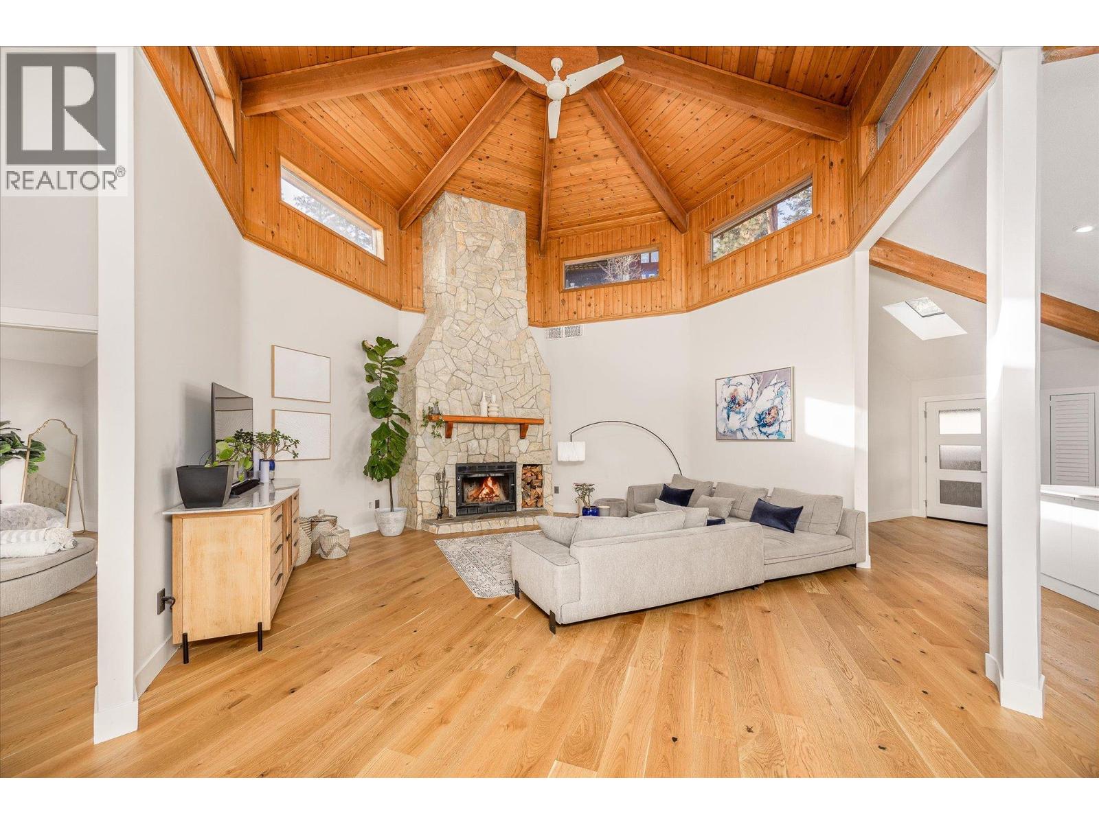  1446 Scott Crescent, West Kelowna