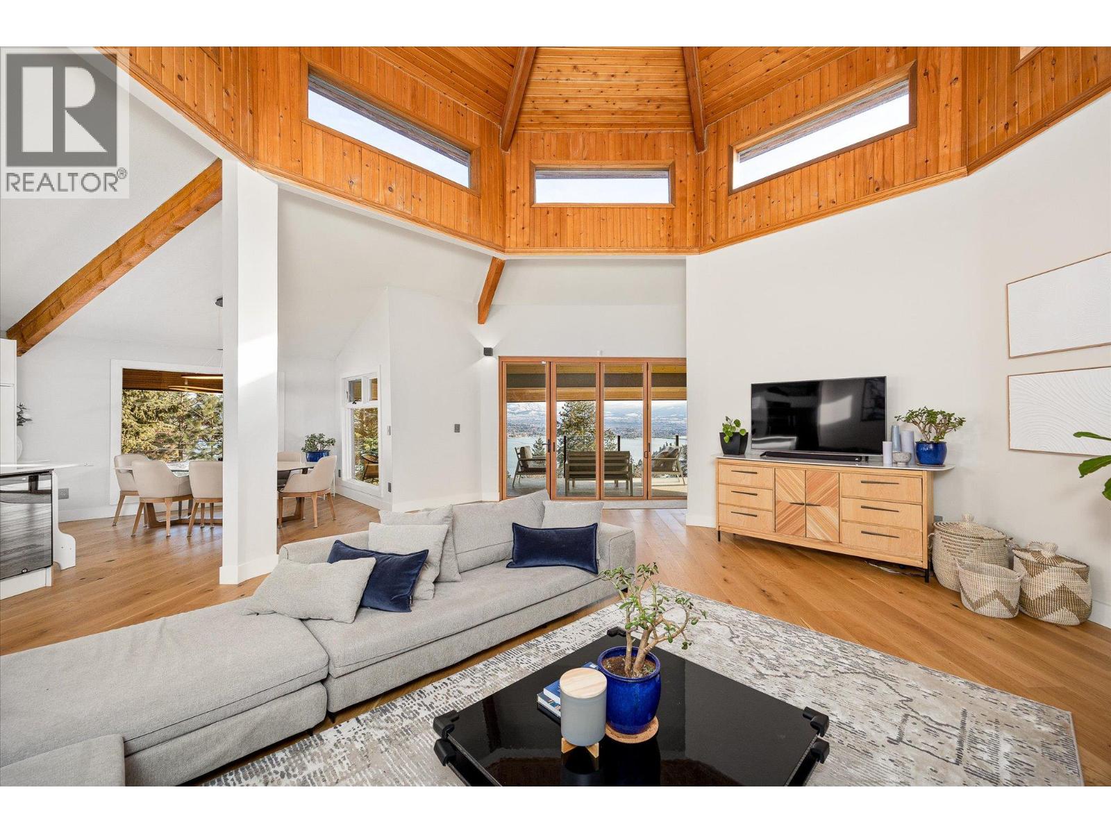  1446 Scott Crescent, West Kelowna