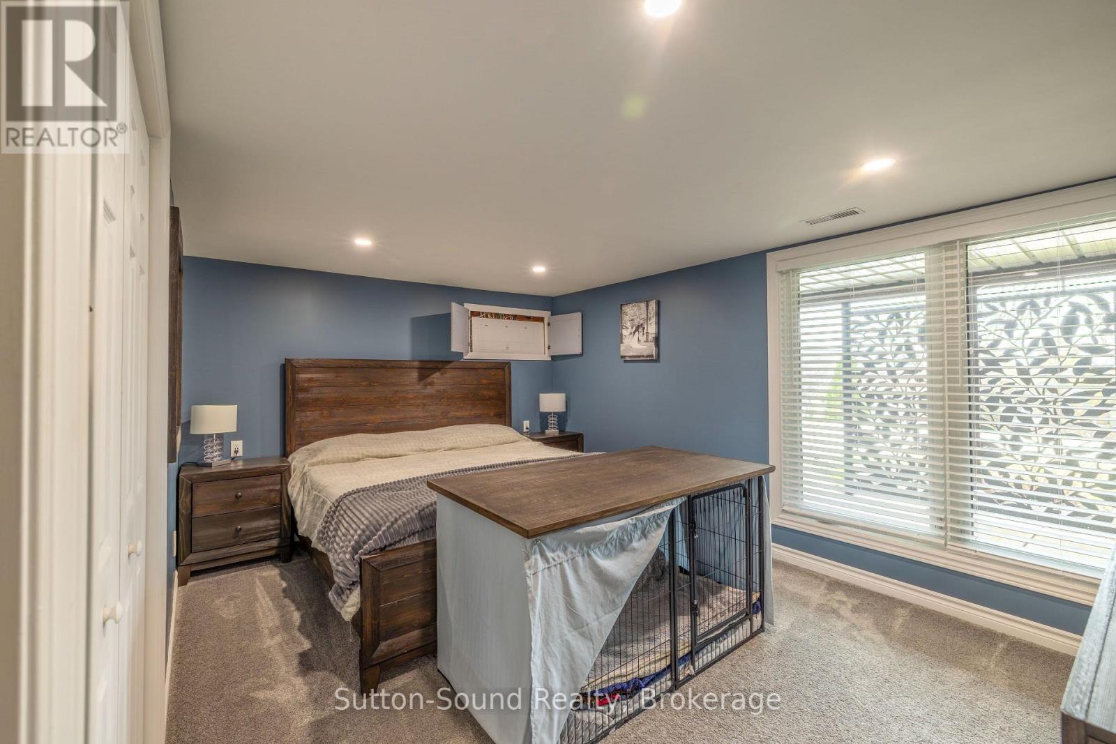 138 MACINTOSH DRIVE - 21