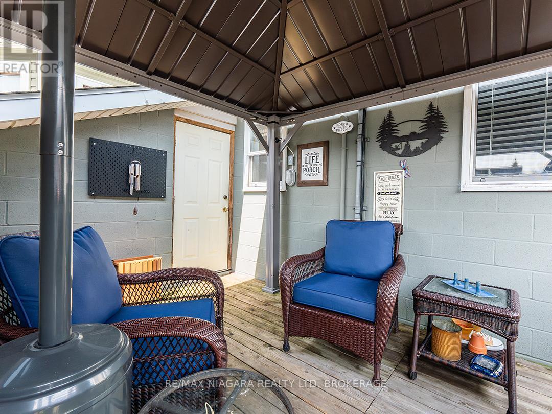 Upper Deck with Gazebo