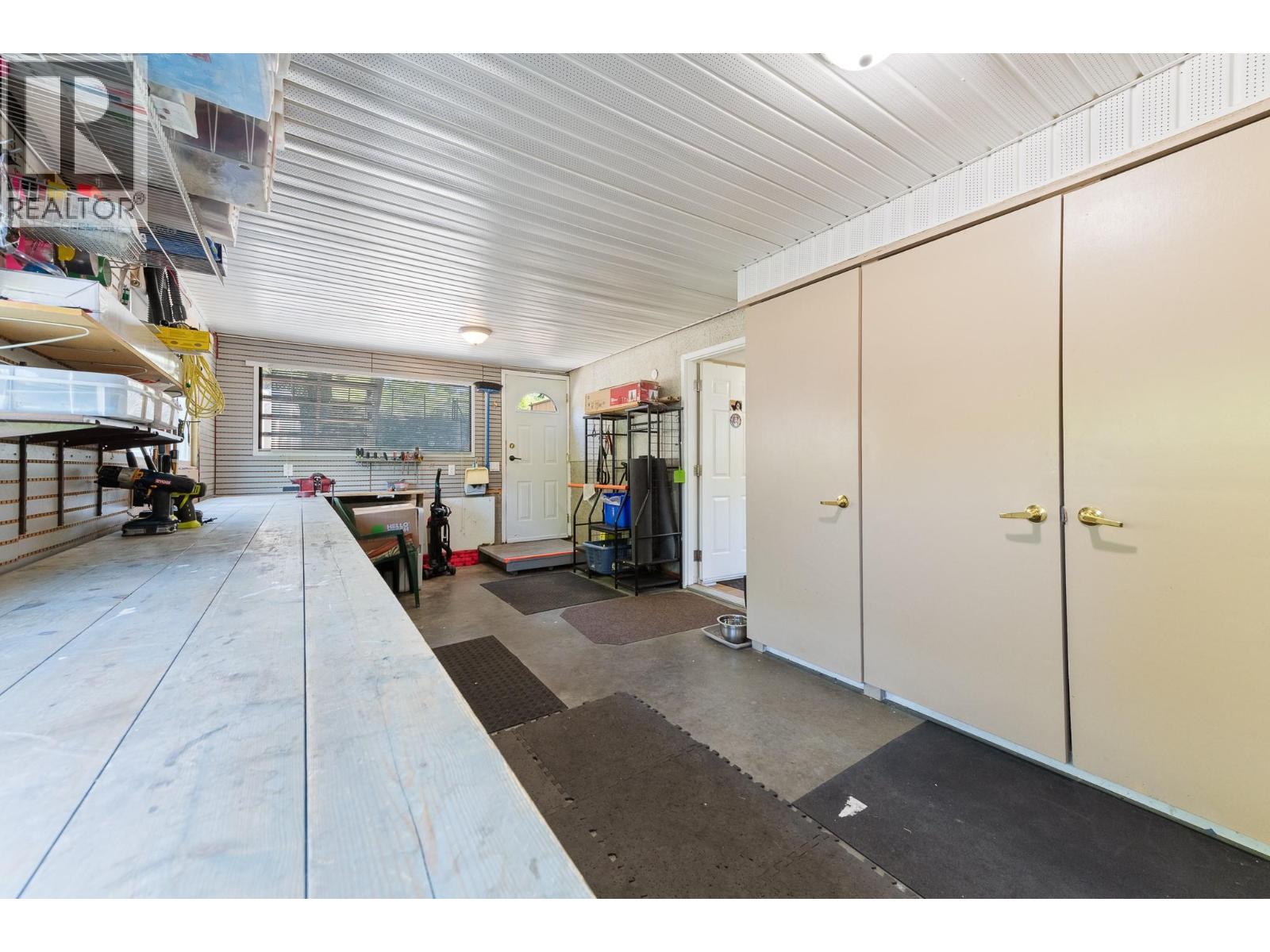  2545 Colleen Road, West Kelowna