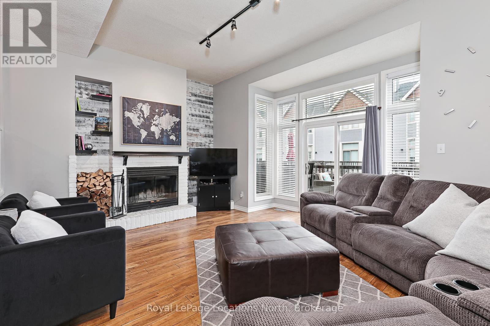 51 LIGHTHOUSE LANE W - 12