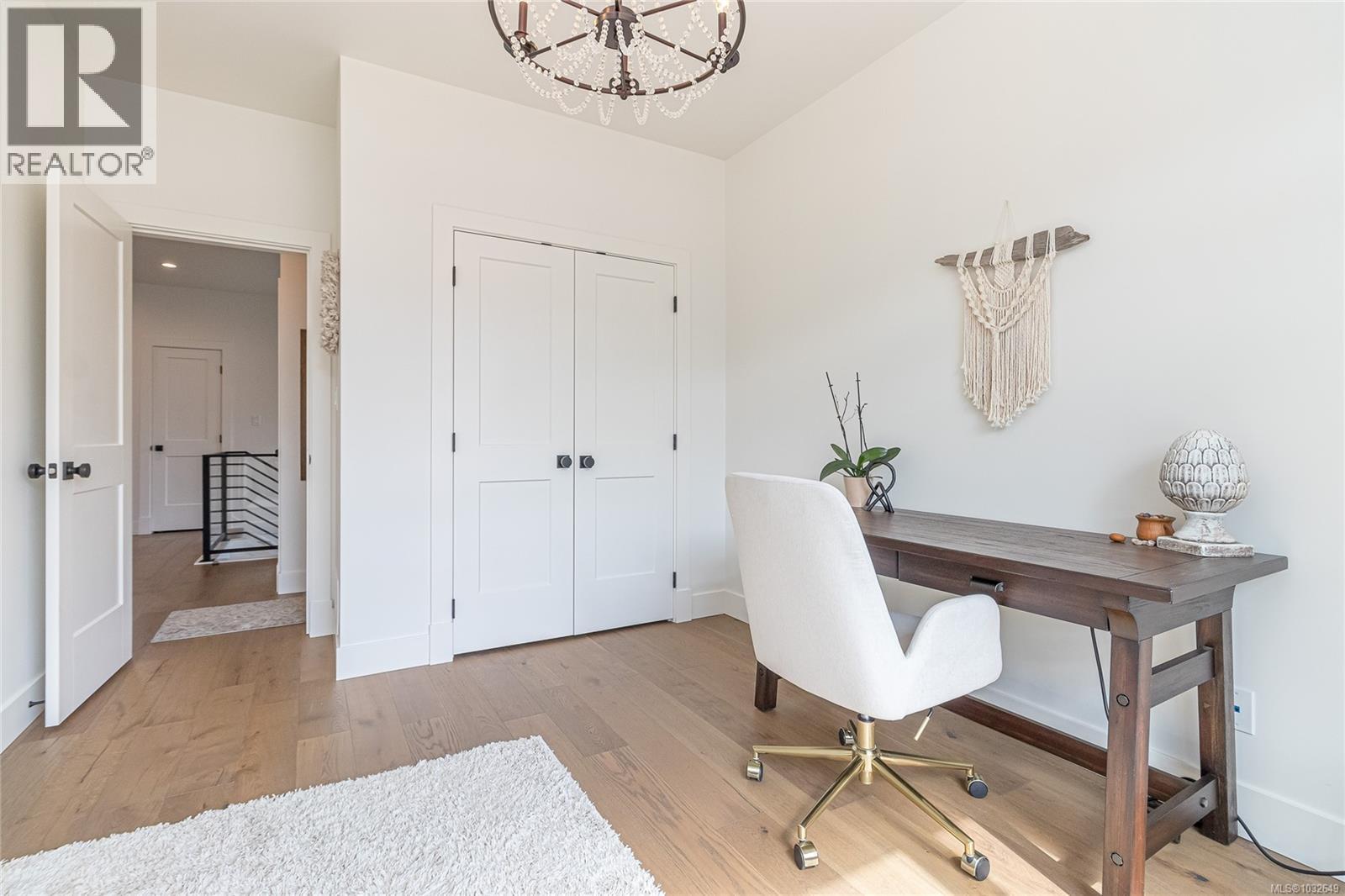 3155 WOODRUSH DR - 33