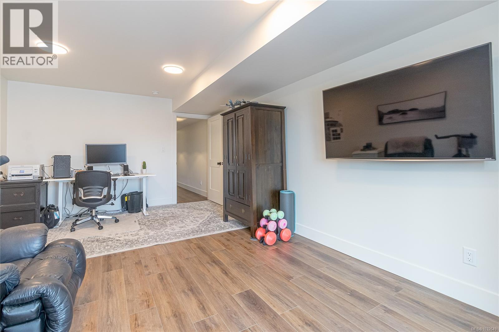 3155 WOODRUSH DR - 43