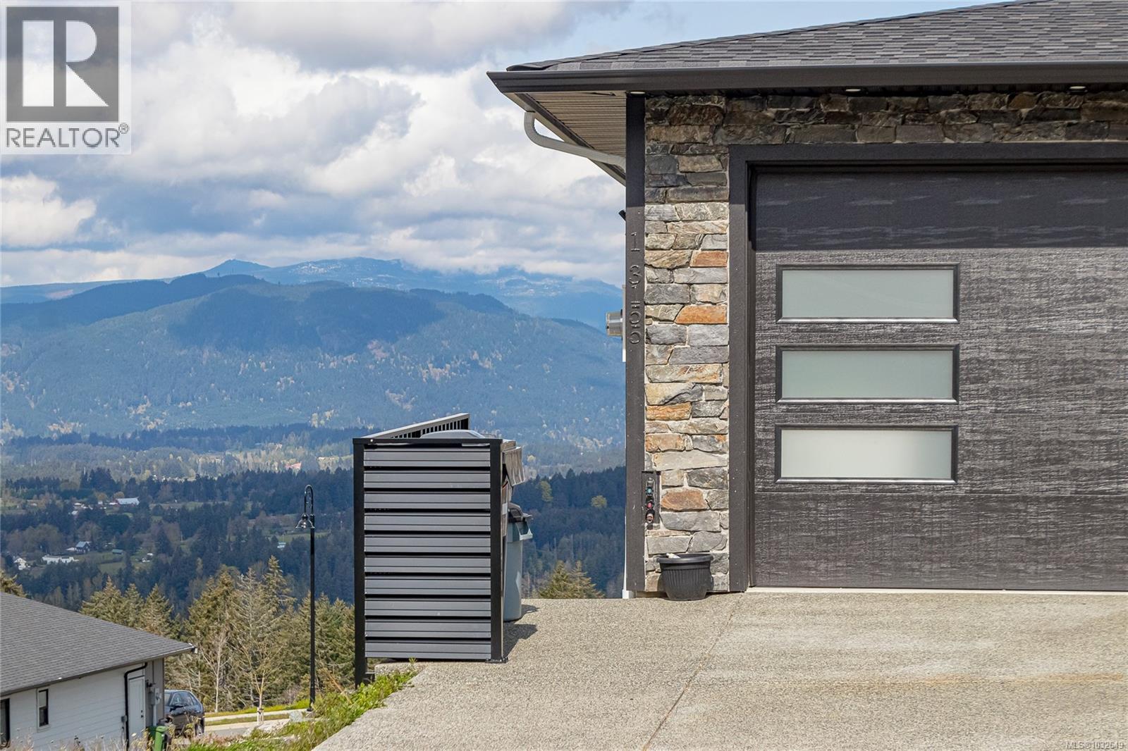 3155 WOODRUSH DR - 61