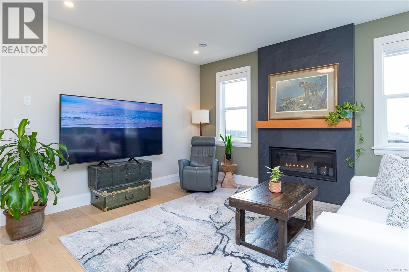 #143 1234 VIEWTOP RD - 11