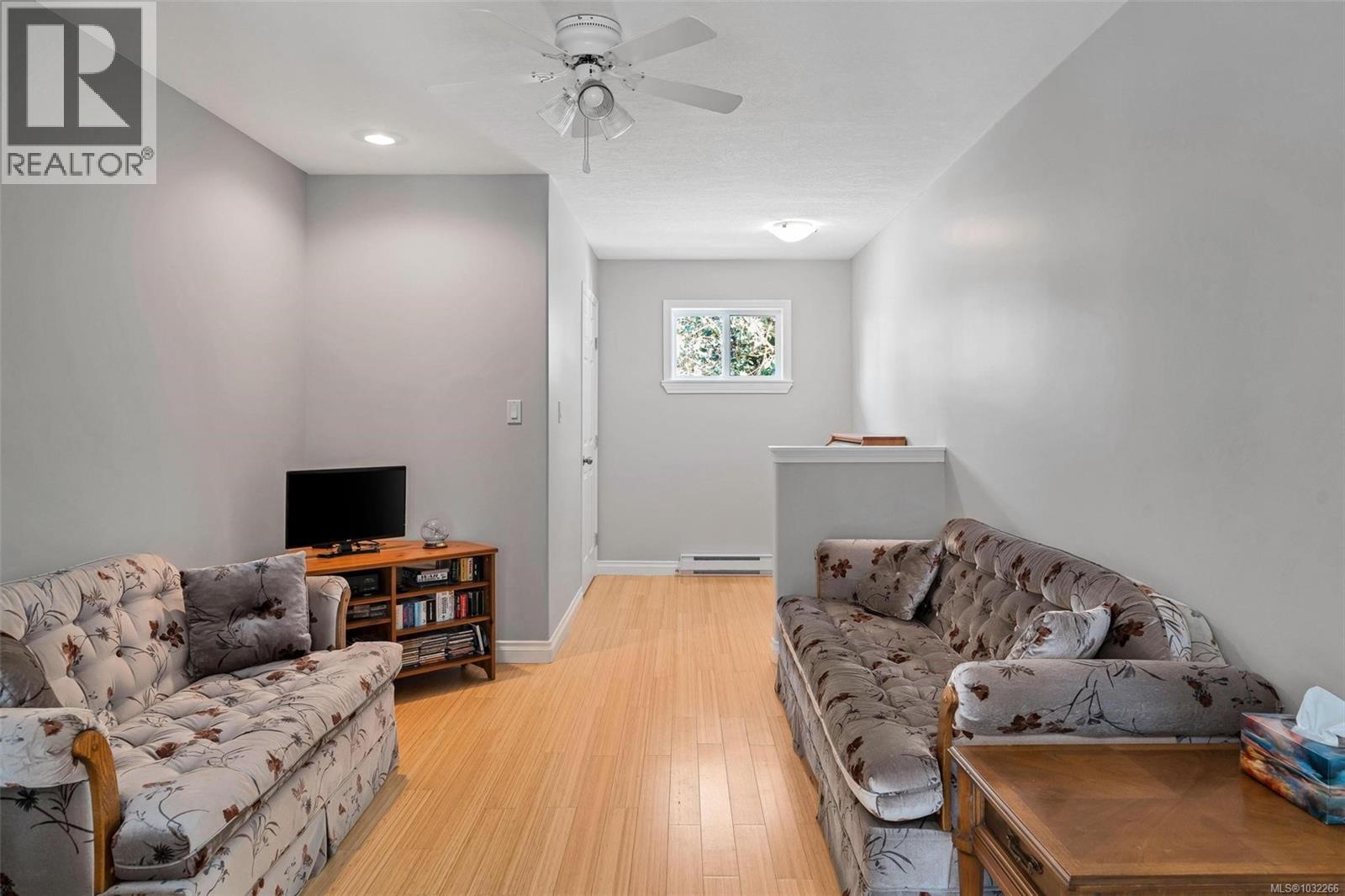 6265 CRESTWOOD DR - 32