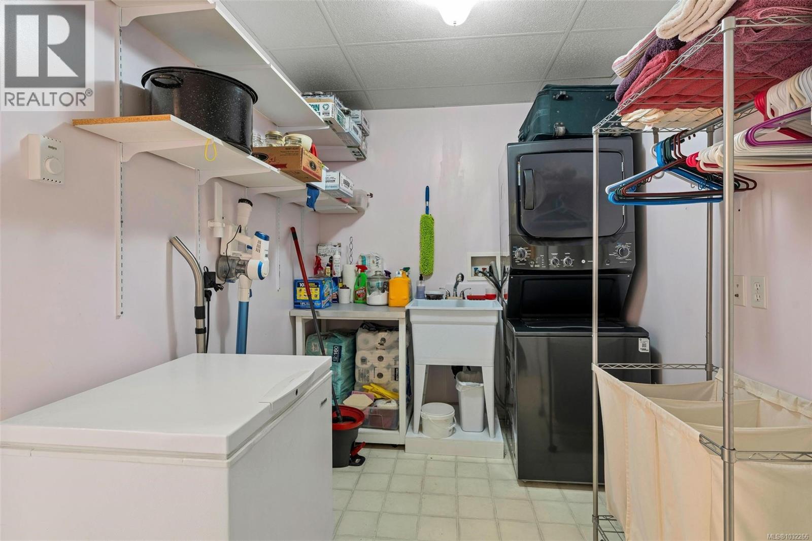 6265 CRESTWOOD DR - 55