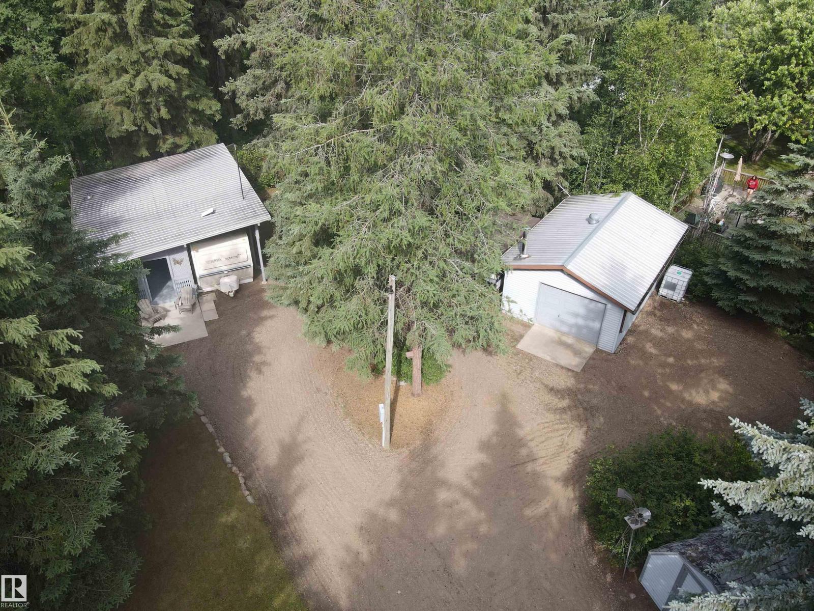 400 12272 Twp Rd 602 - 2