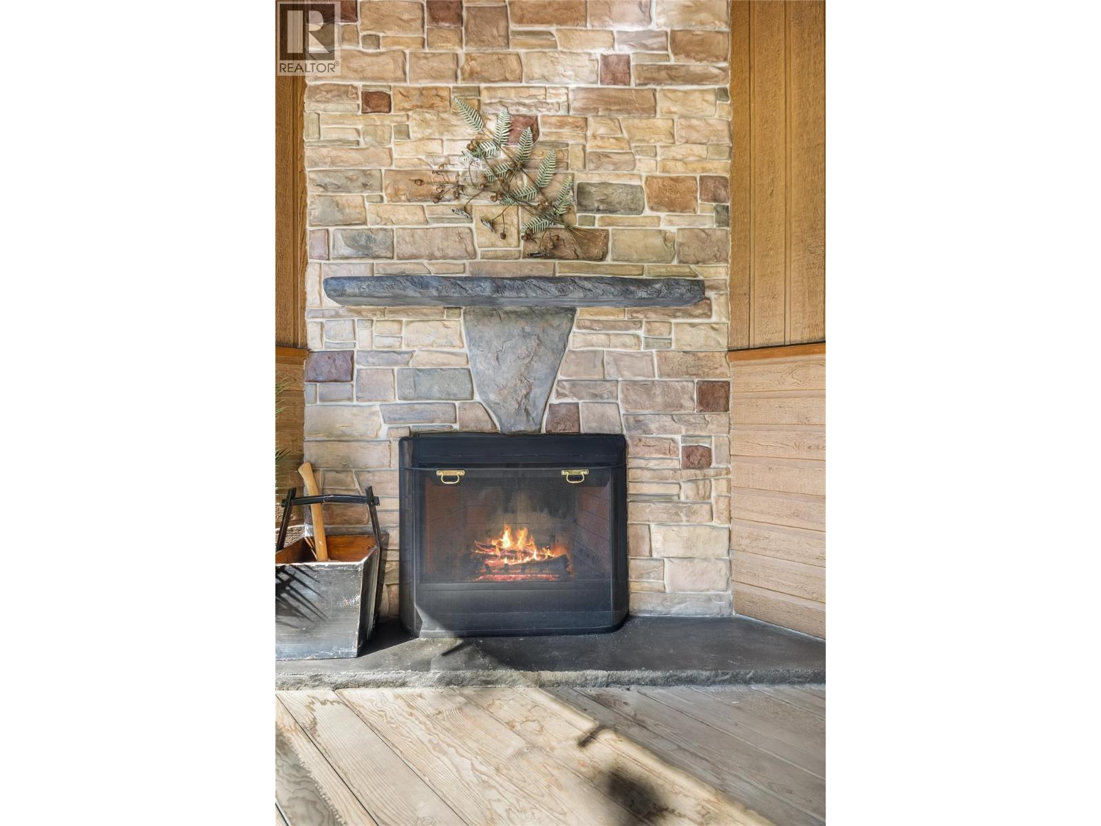 #10 16321 Woolgar Road Unit# 10 - 29