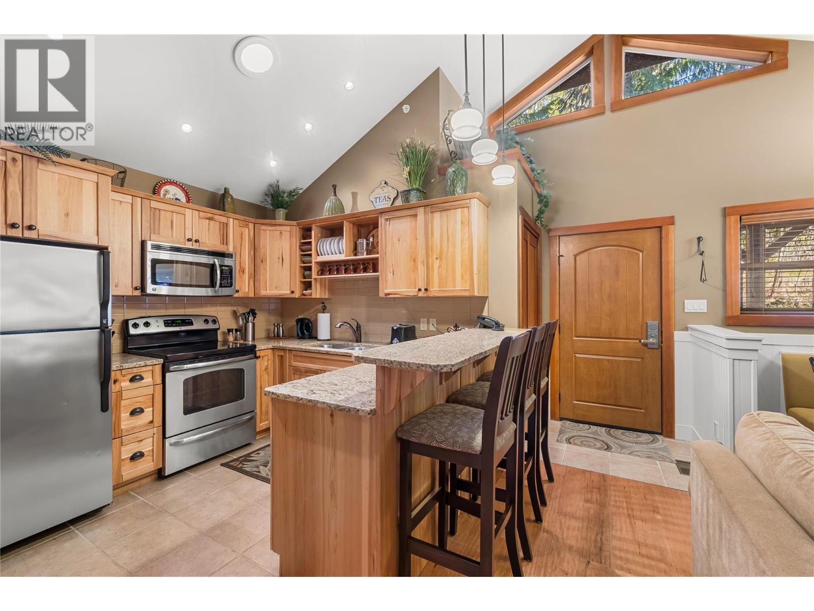 #10 16321 Woolgar Road Unit# 10 - 6