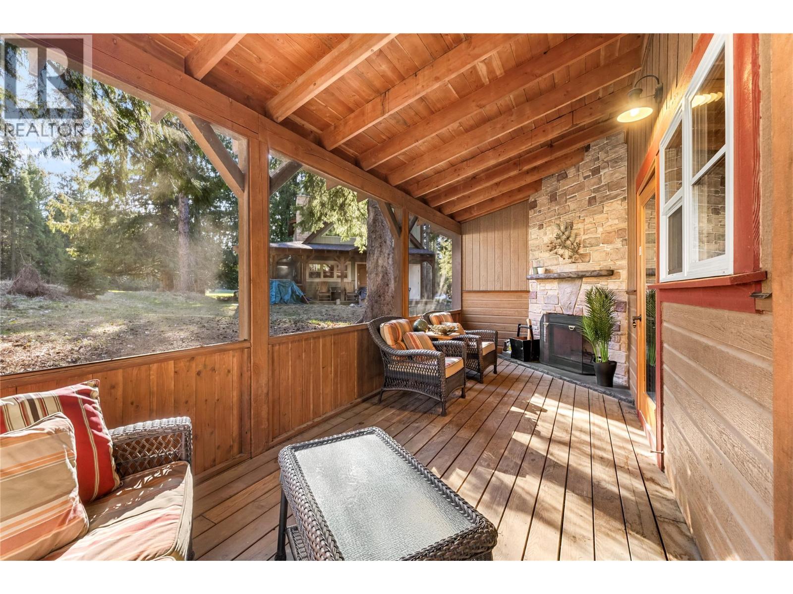 #10 16321 Woolgar Road - 28