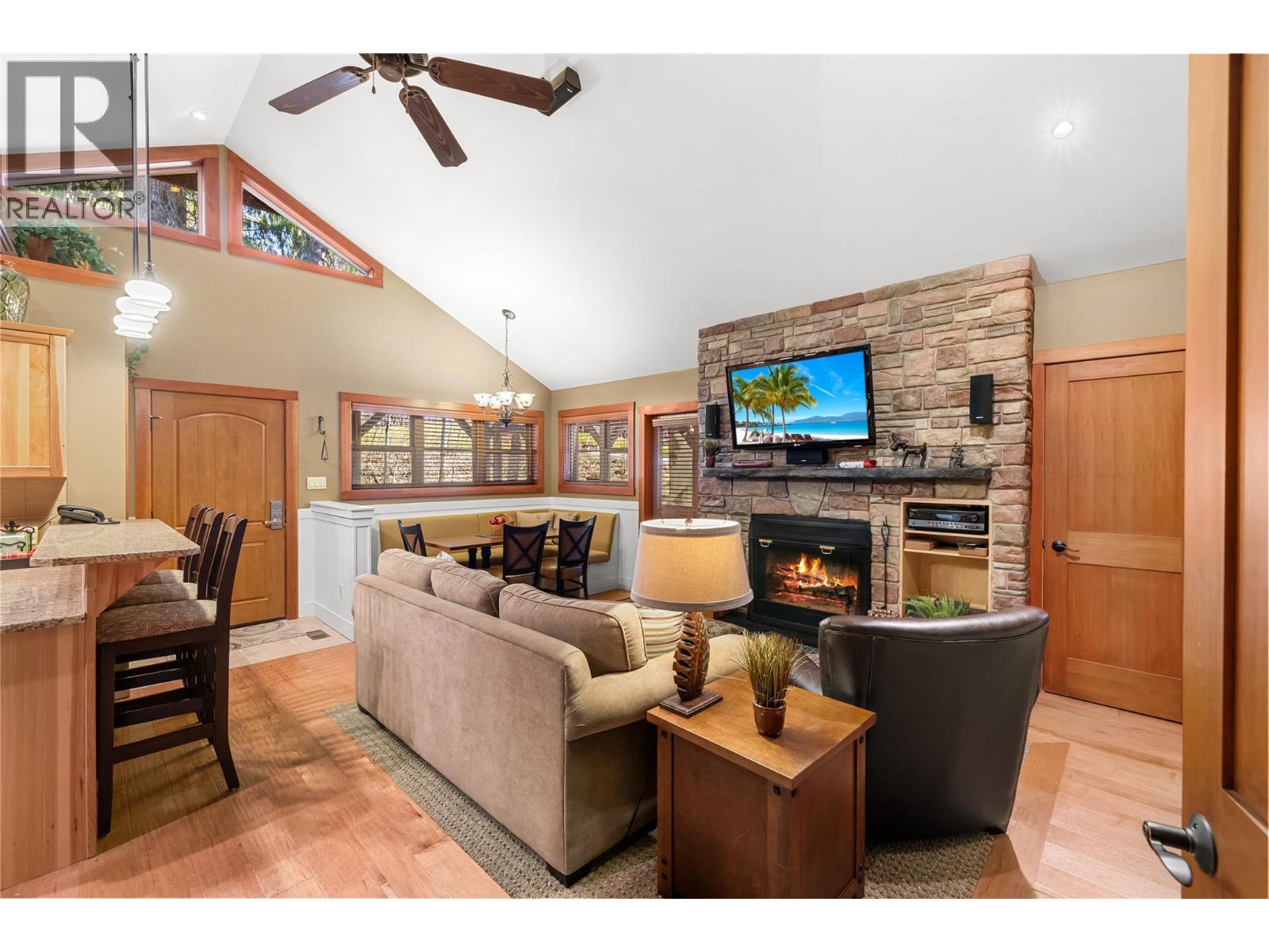 #10 16321 Woolgar Road Unit# 10 - 5