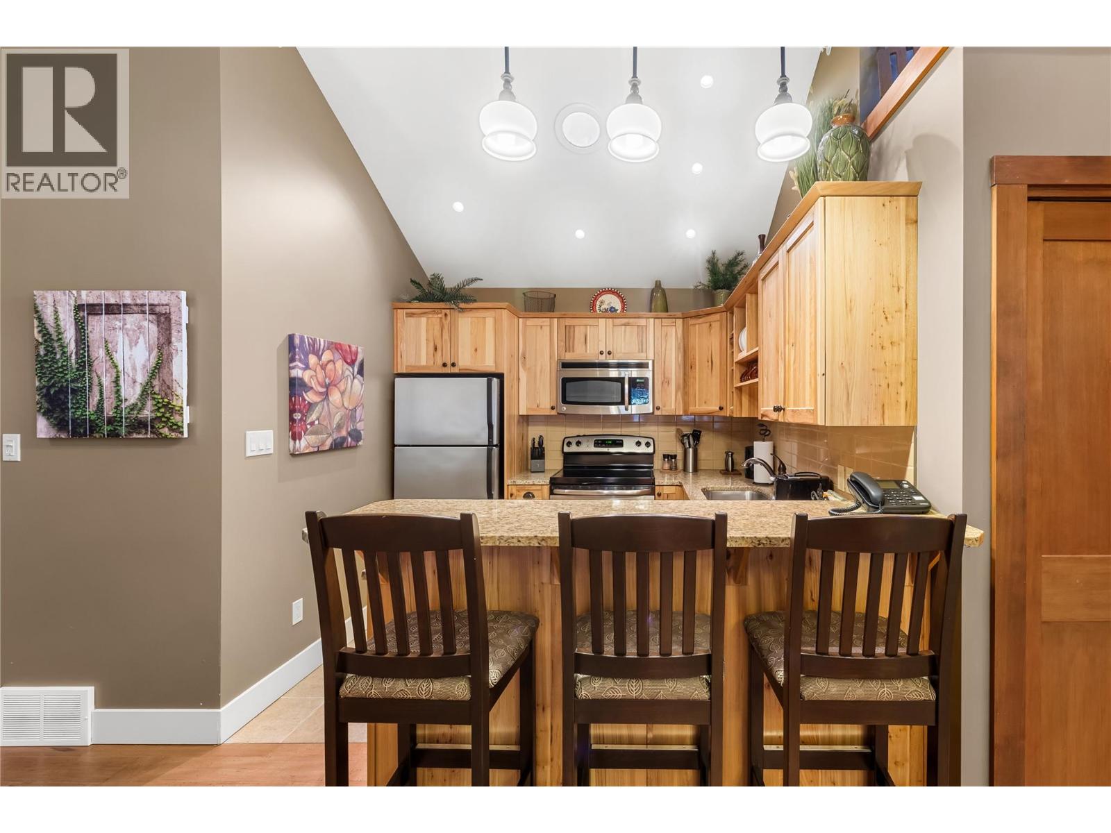 #10 16321 Woolgar Road Unit# 10 - 9