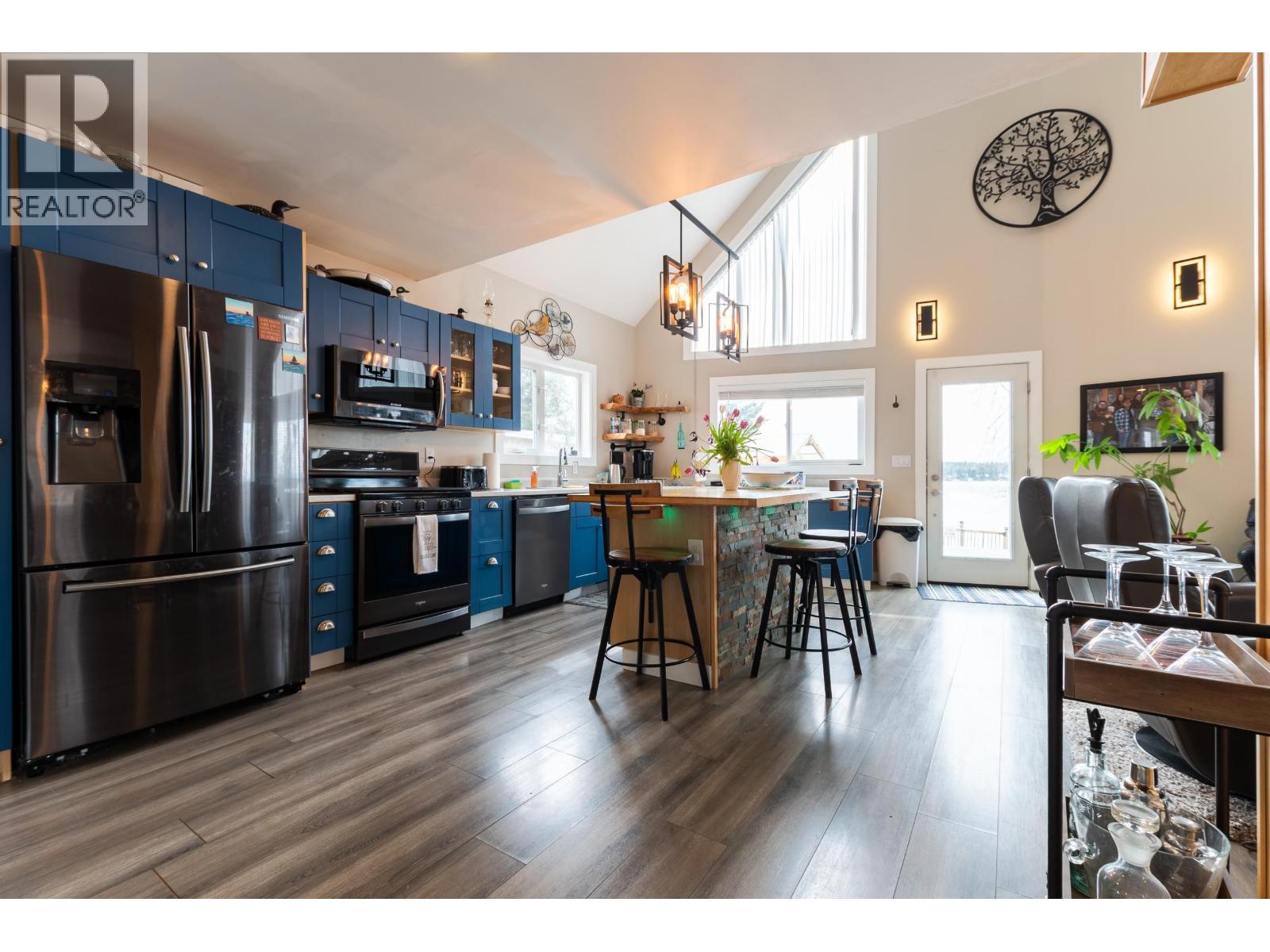 50465 LAKES ROAD - 11