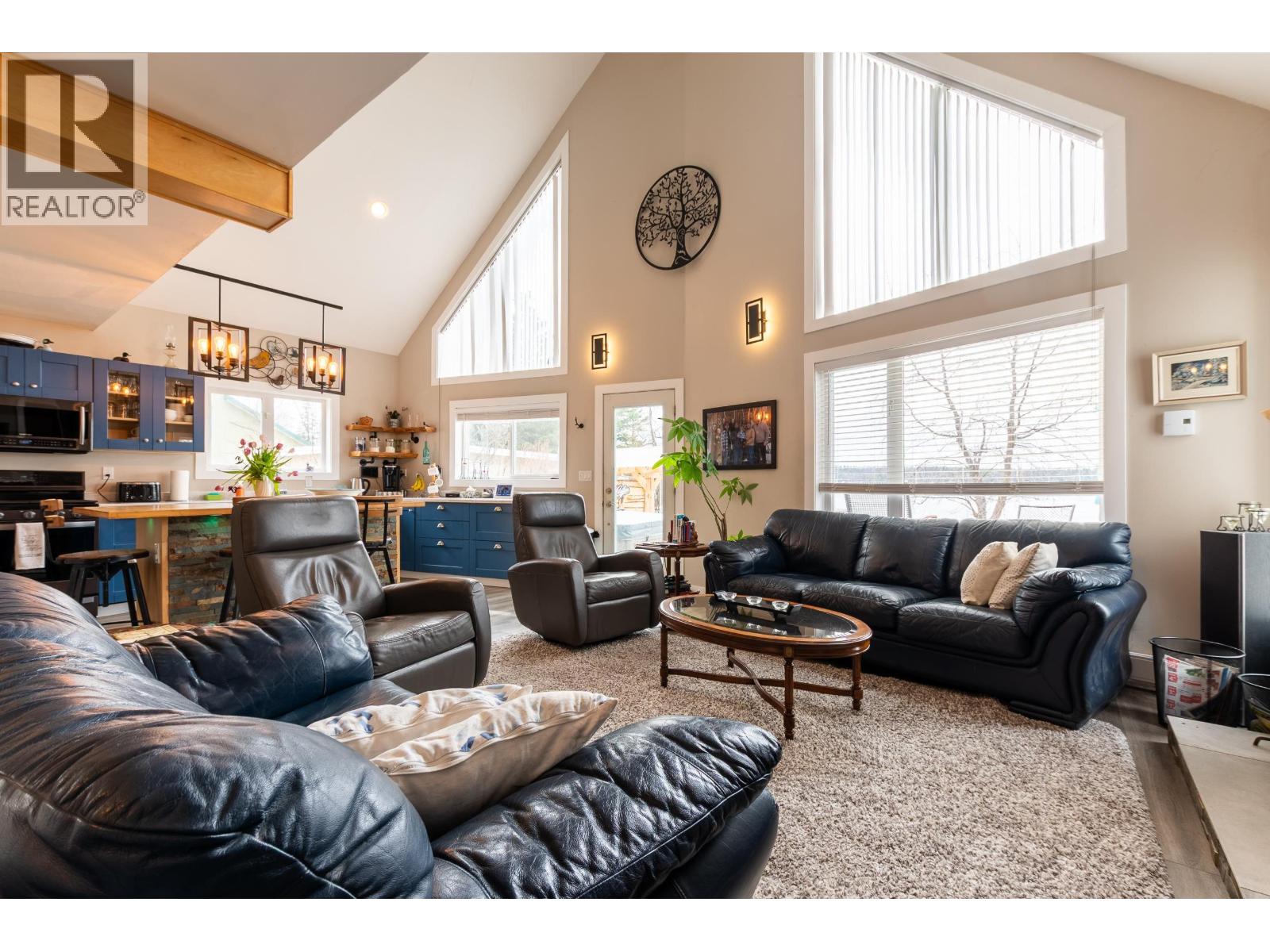 50465 LAKES ROAD - 20