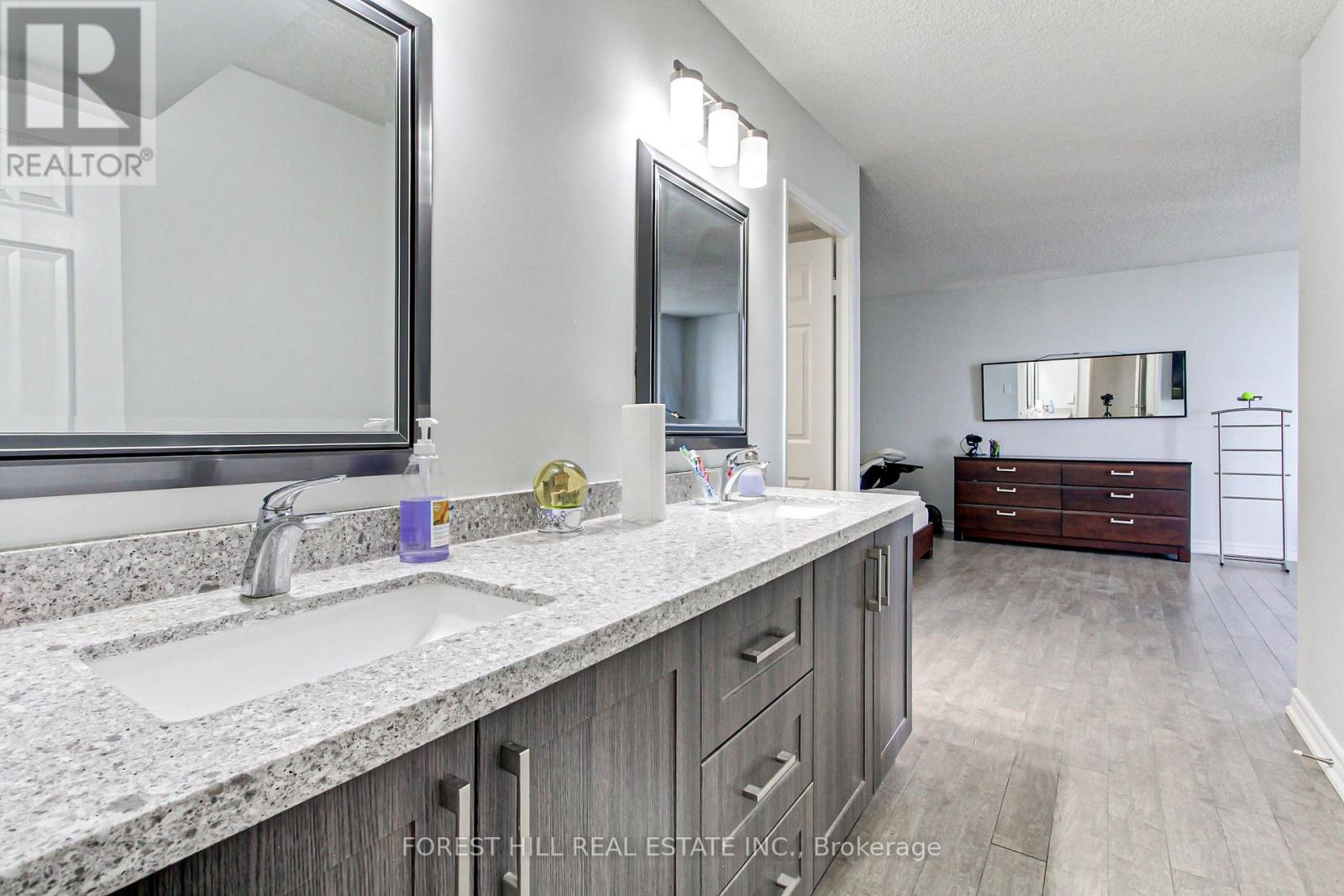 #1909 2330 BRIDLETOWNE CIRCLE - 25