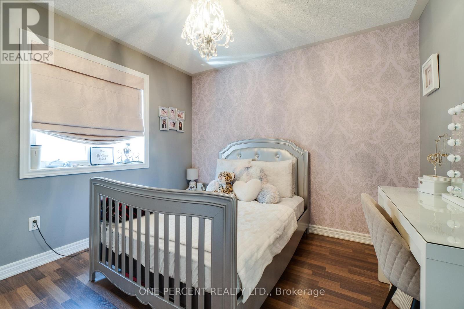 38 BOWKETT DRIVE - 35
