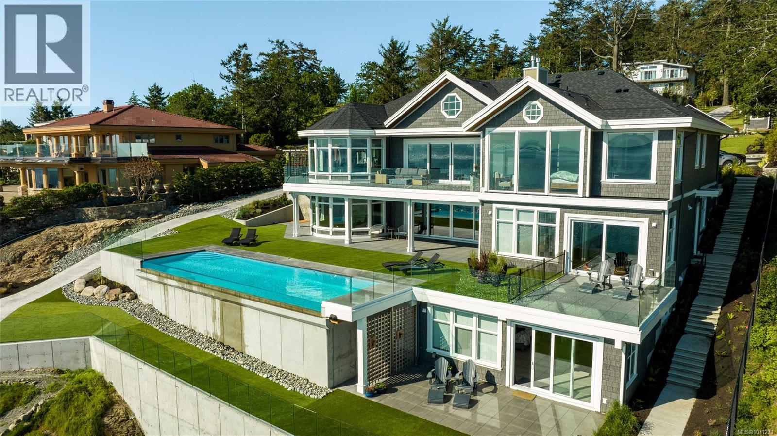 4585 Leyns Rd - 4