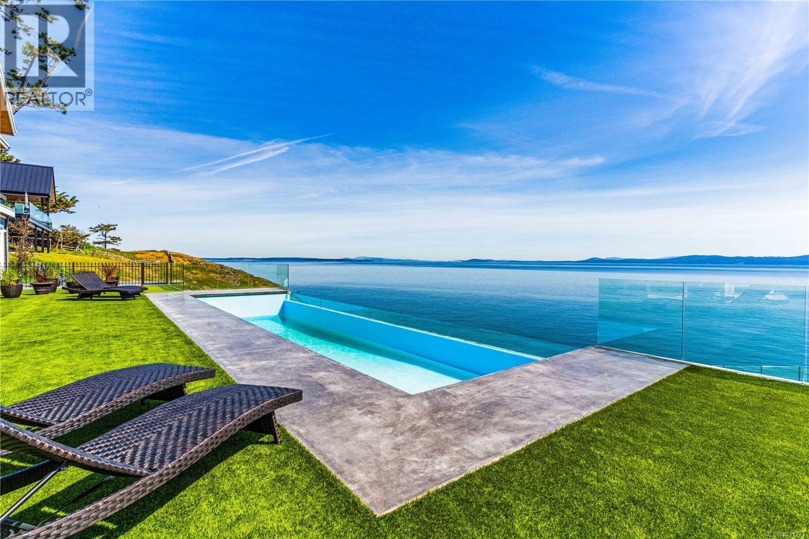  4585 Leyns Road, Saanich