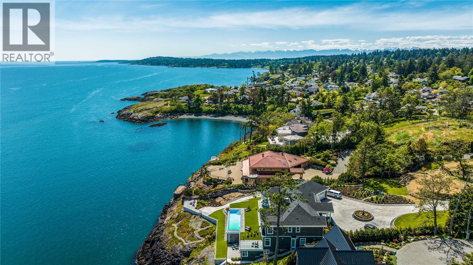  4585 Leyns Road, Saanich