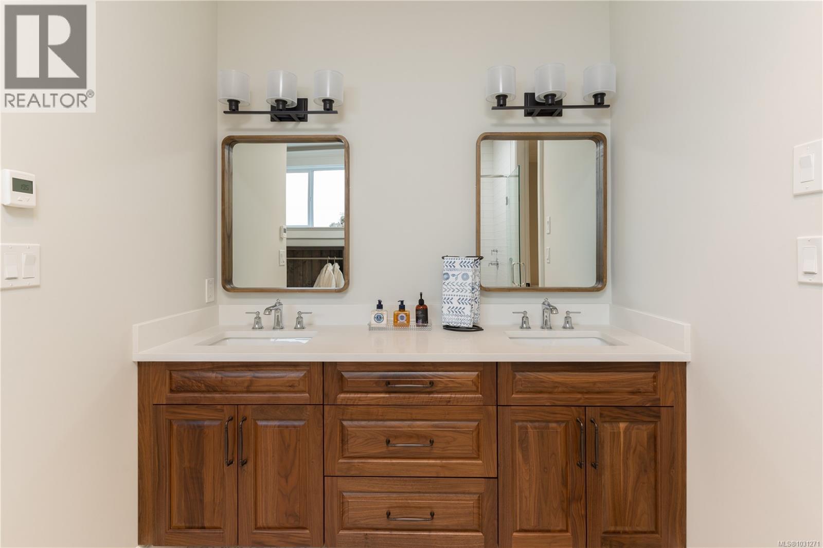  4585 Leyns Road, Saanich