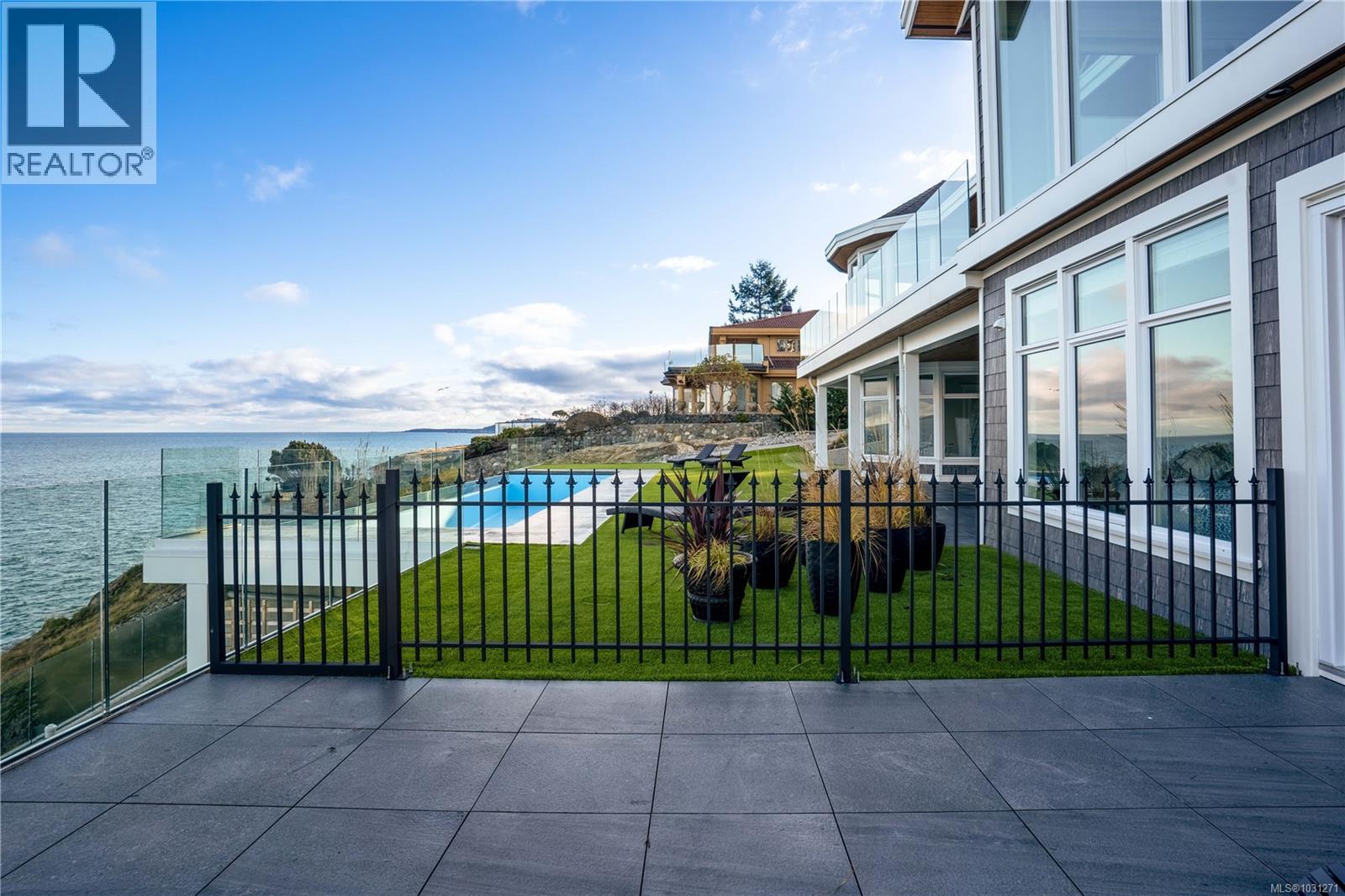 4585 Leyns Rd - 72