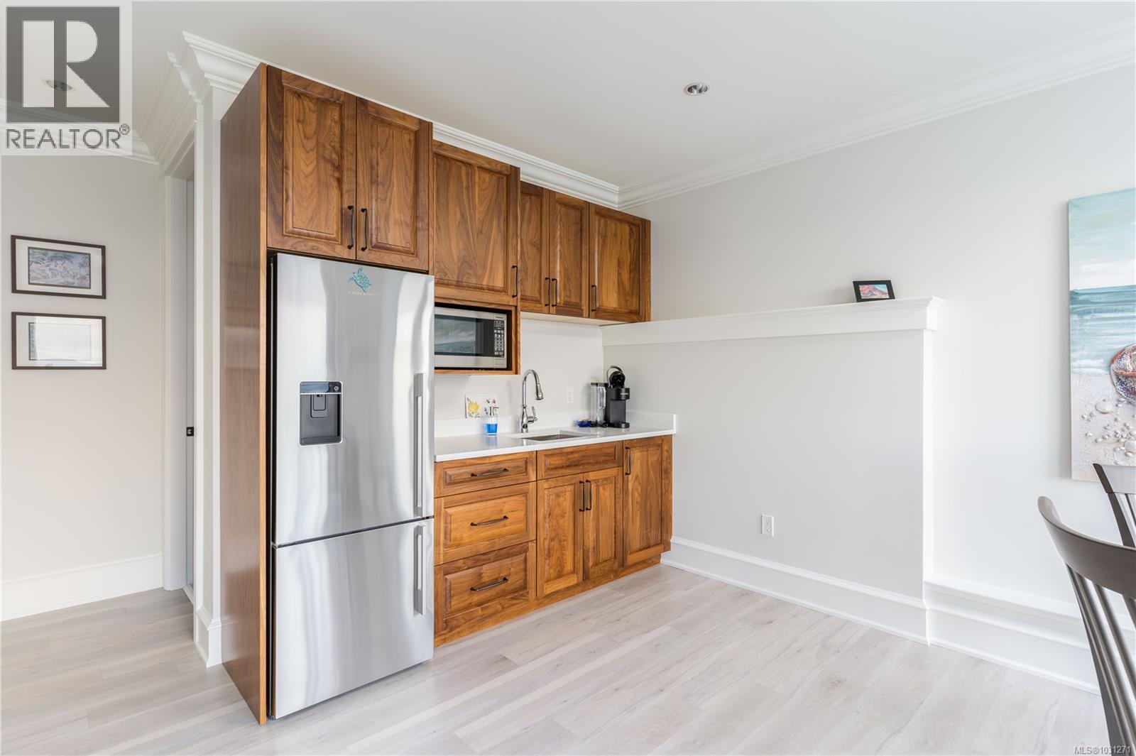 4585 Leyns Rd - 76