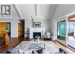 Ensuite - 4585 Leyns Rd, Saanich, BC V8N3A1 Photo 14
