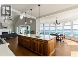 Kitchen - 4585 Leyns Rd, Saanich, BC V8N3A1 Photo 21
