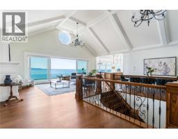 4585 Leyns Rd, Saanich, BC V8N3A1 Photo 44