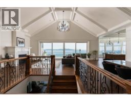 4585 Leyns Rd, Saanich, BC V8N3A1 Photo 46
