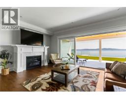 4585 Leyns Rd, Saanich, BC V8N3A1 Photo 50