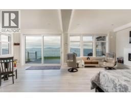 4585 Leyns Rd, Saanich, BC V8N3A1 Photo 74