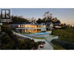 4585 Leyns Rd, Saanich, BC V8N3A1 Photo 81