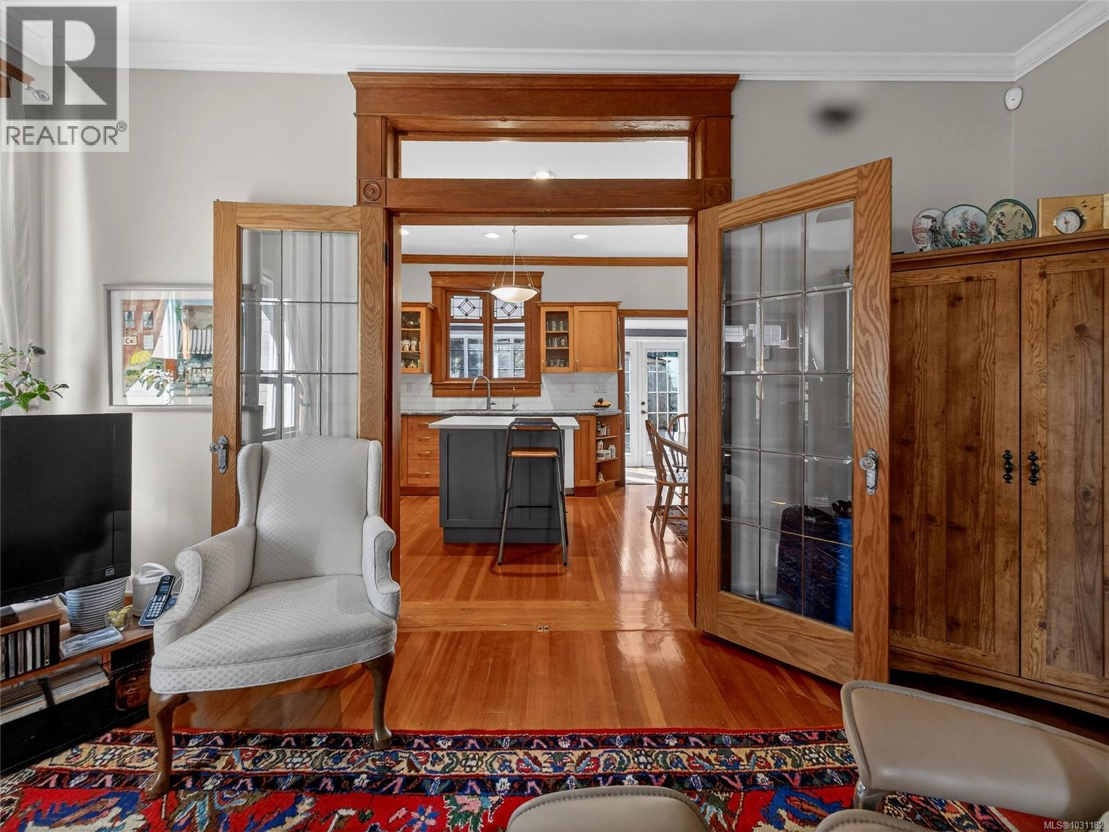 1419 Haultain St - 12