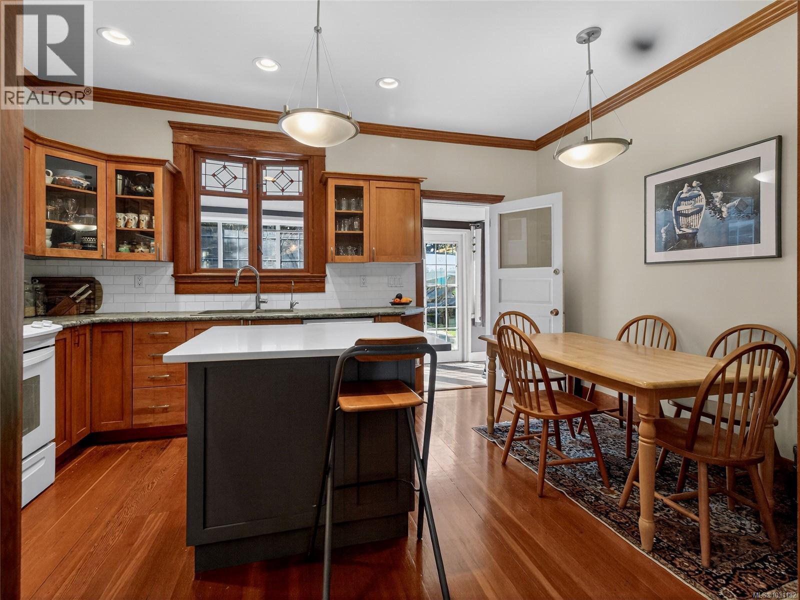 1419 Haultain St - 15