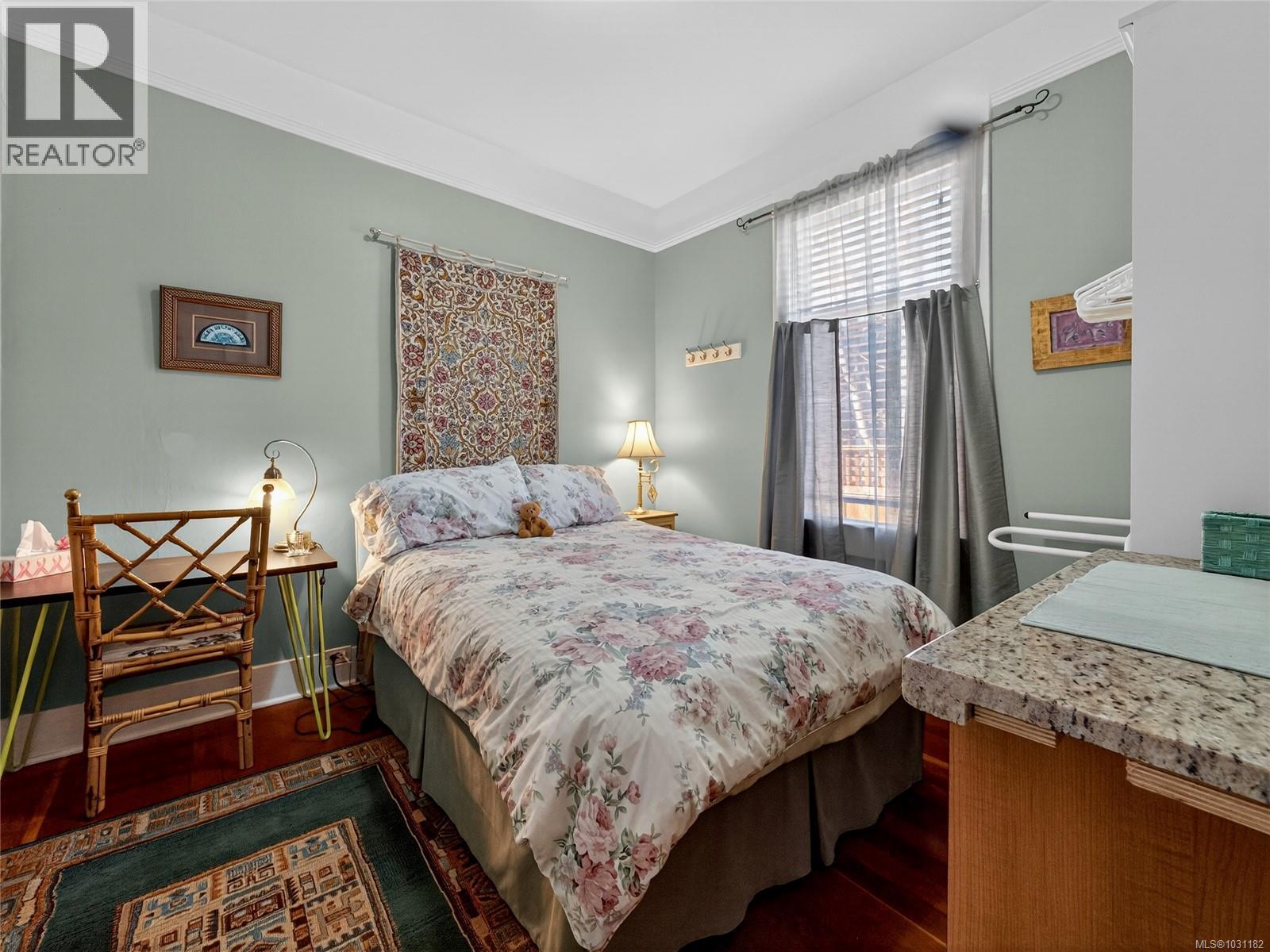 1419 Haultain St - 22