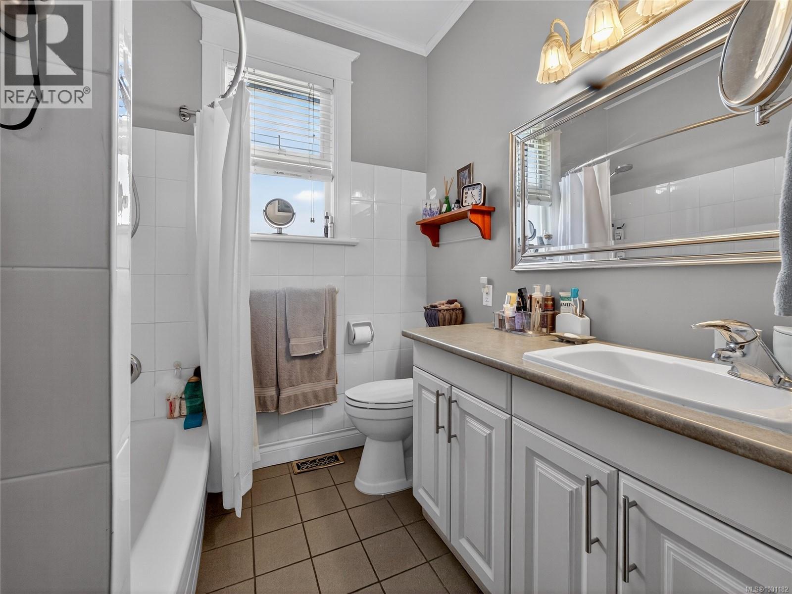 1419 Haultain St - 25