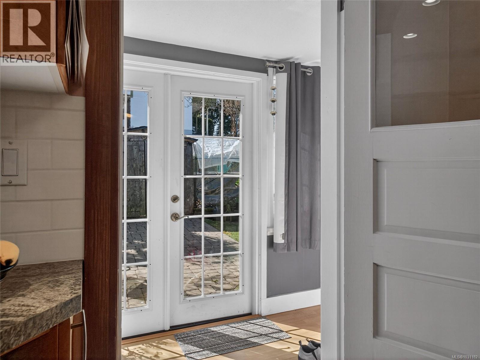 1419 Haultain St - 26