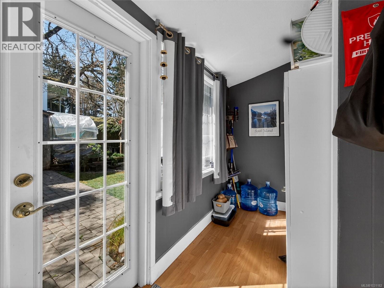 1419 Haultain St - 28