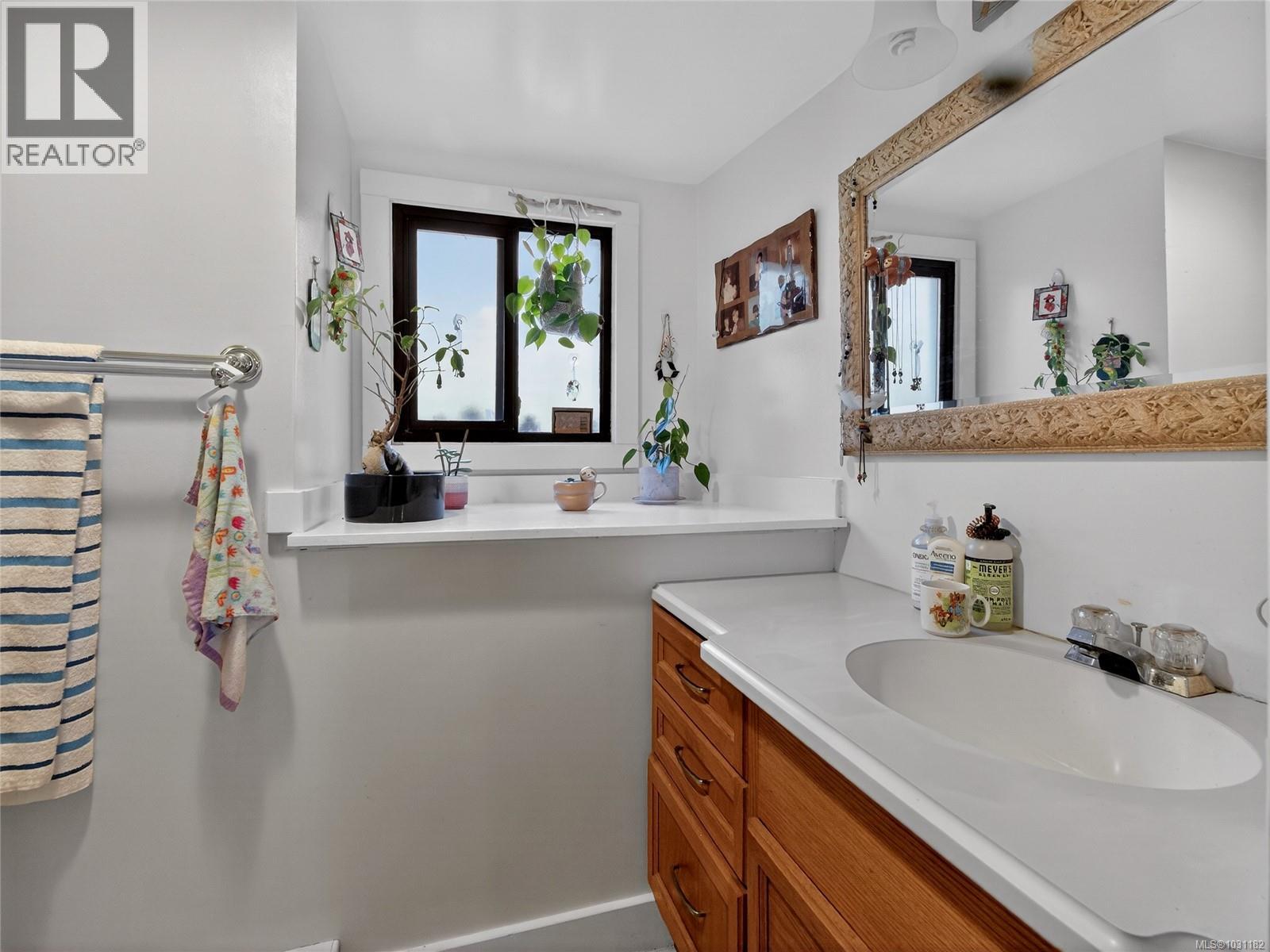 1419 Haultain St - 37