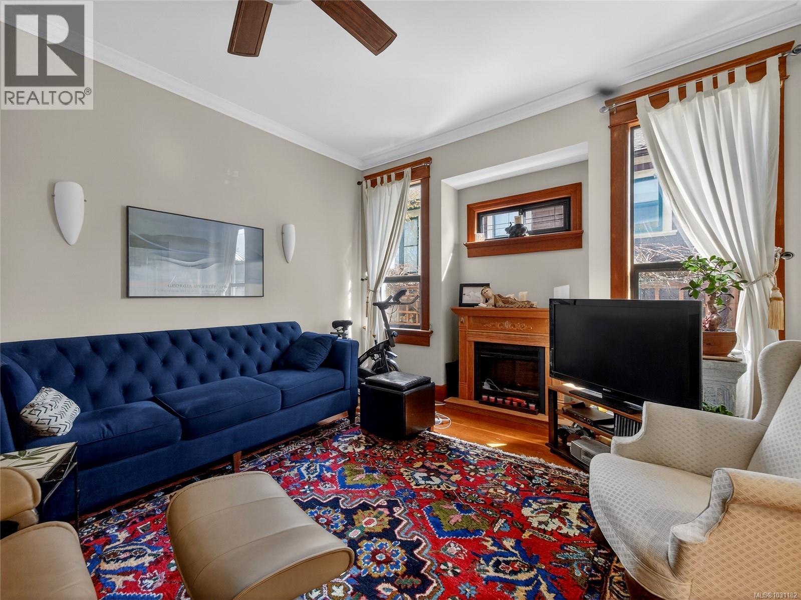 1419 Haultain St - 9