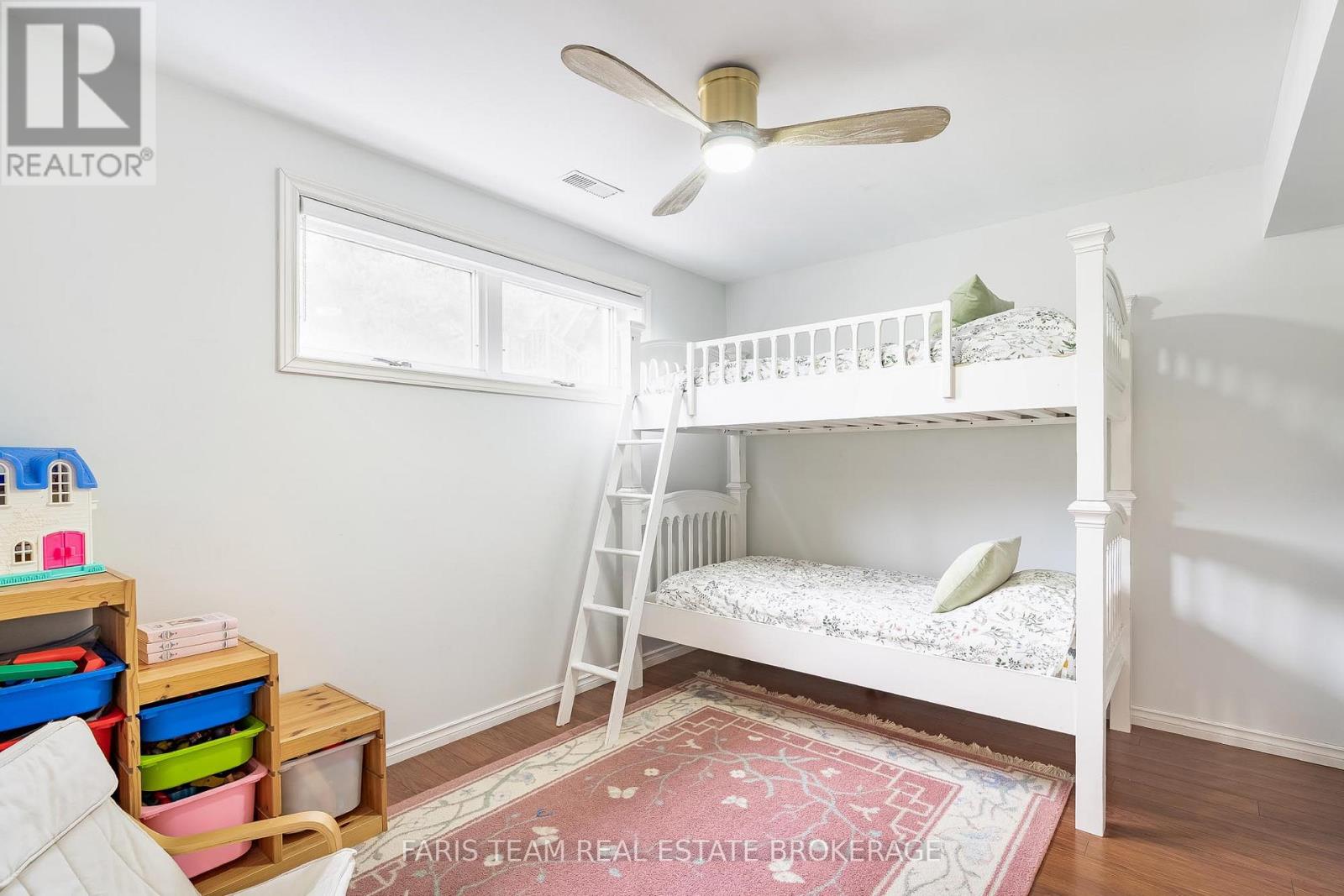 1520 ROSEMOUNT ROAD - 20