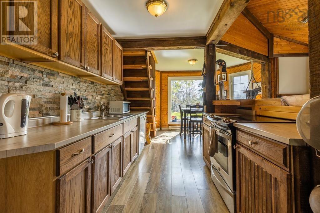 1256 Upper Clyde Road - 10