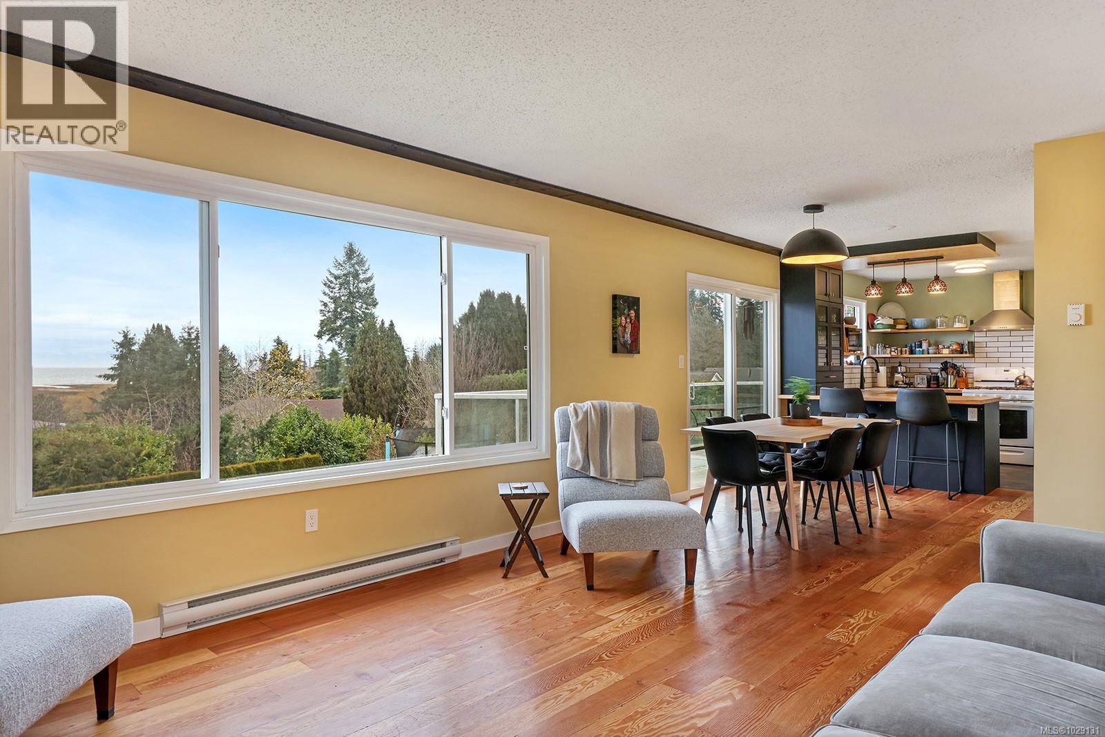 3800 Laurel Dr - 4