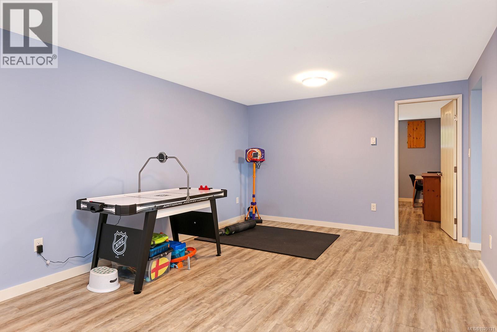 3800 Laurel Dr - 25