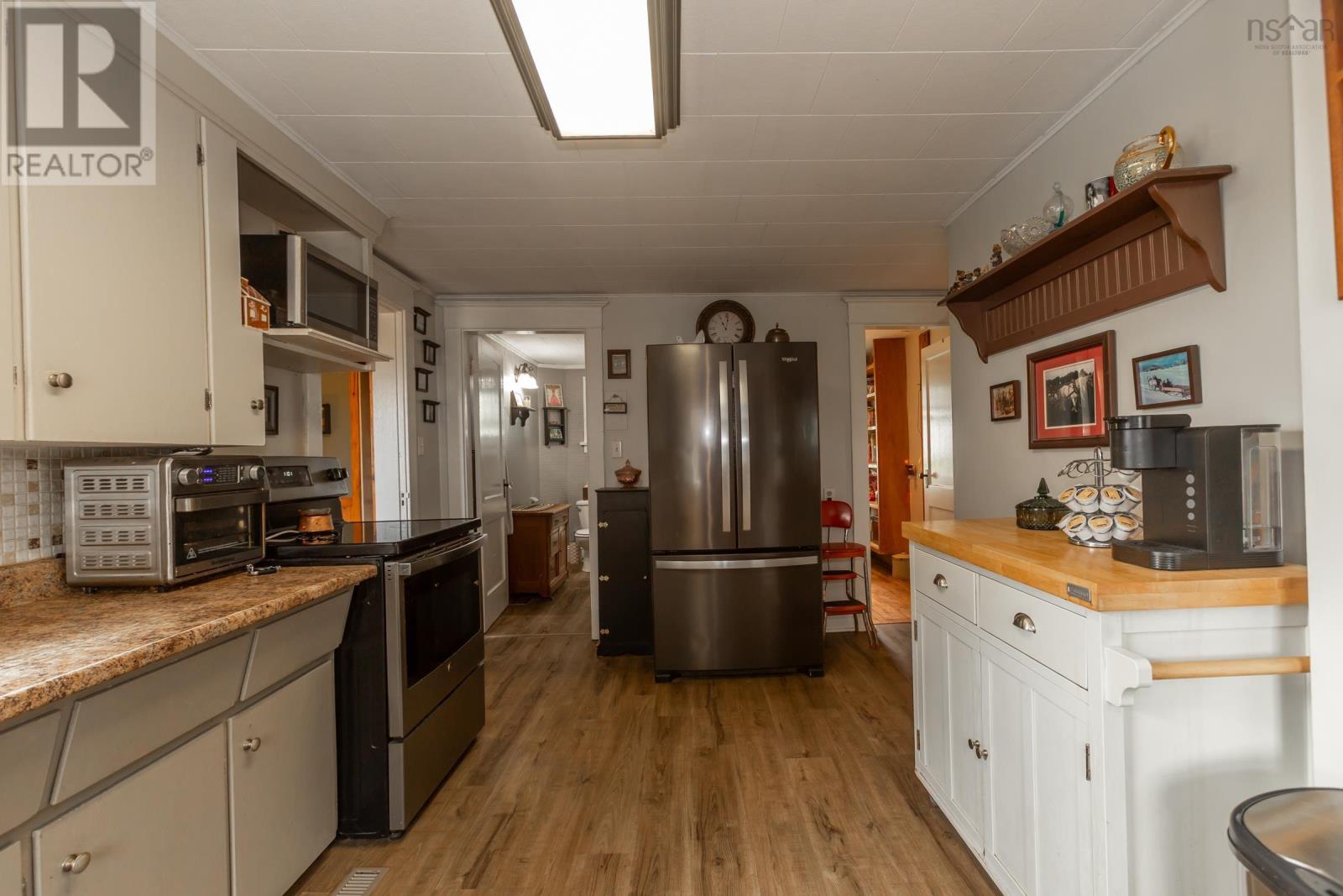 Property 28 of 46 of 6994 Aylesford Road